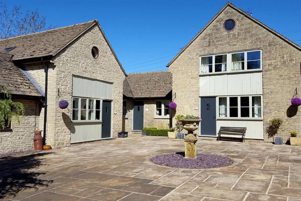 Sherbourne Cottage, Seven Springs Cottages Cheltenham Bagian luar foto